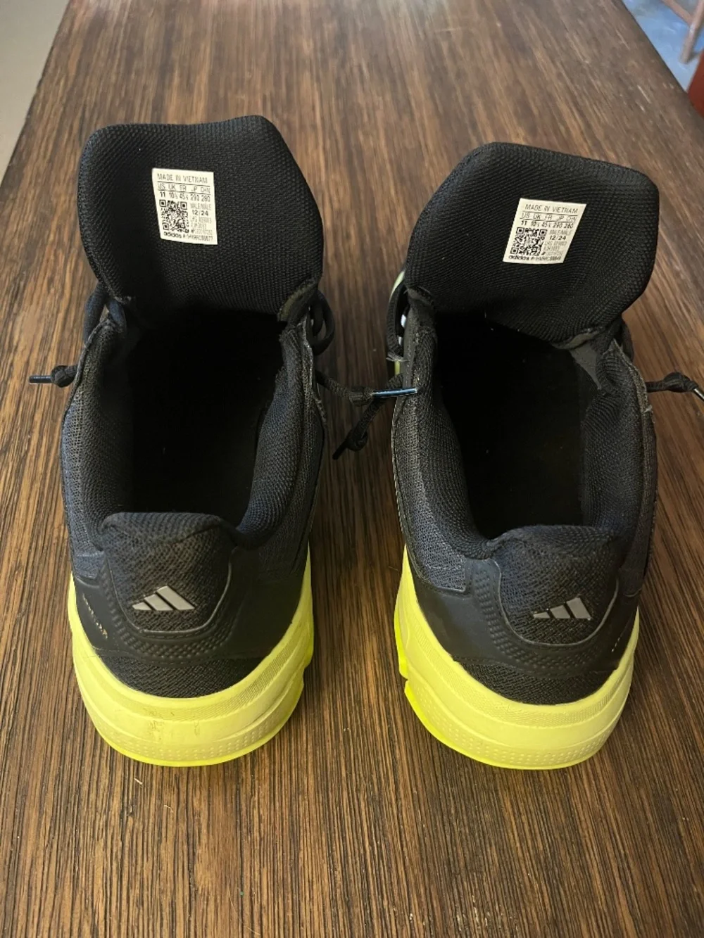 Adidas tennis shoes